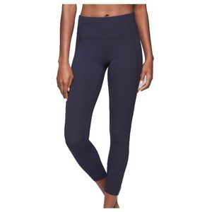 Athleta Salutation 7/8 Tight Navy size S